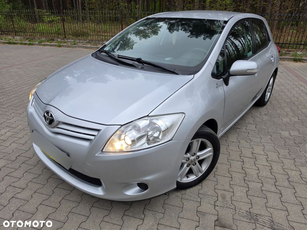 Toyota Auris 1.6 Luna - 4