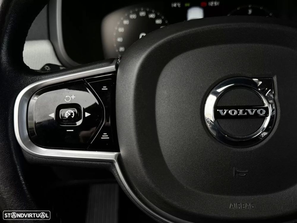 Volvo V90 2.0 D4 Inscription Geartronic - 25