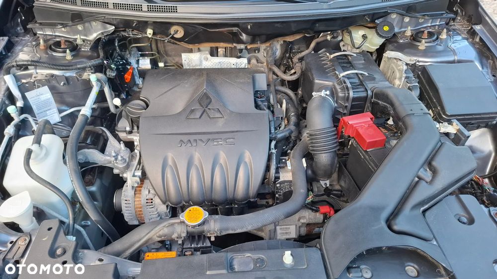 Mitsubishi Lancer 2010 photo 5