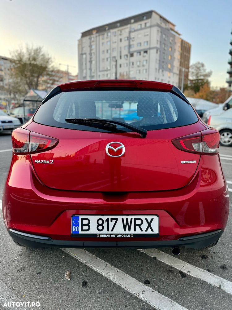 Mazda 2 - 5
