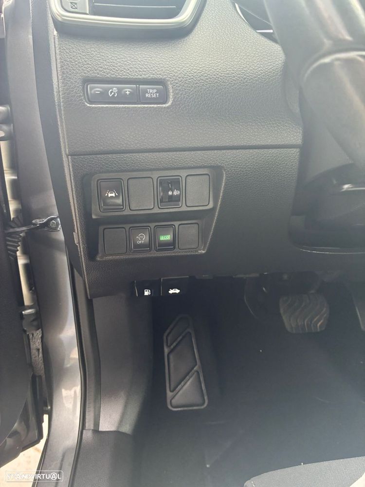 Nissan Qashqai 1.5 dCi N-Connecta DCT - 13