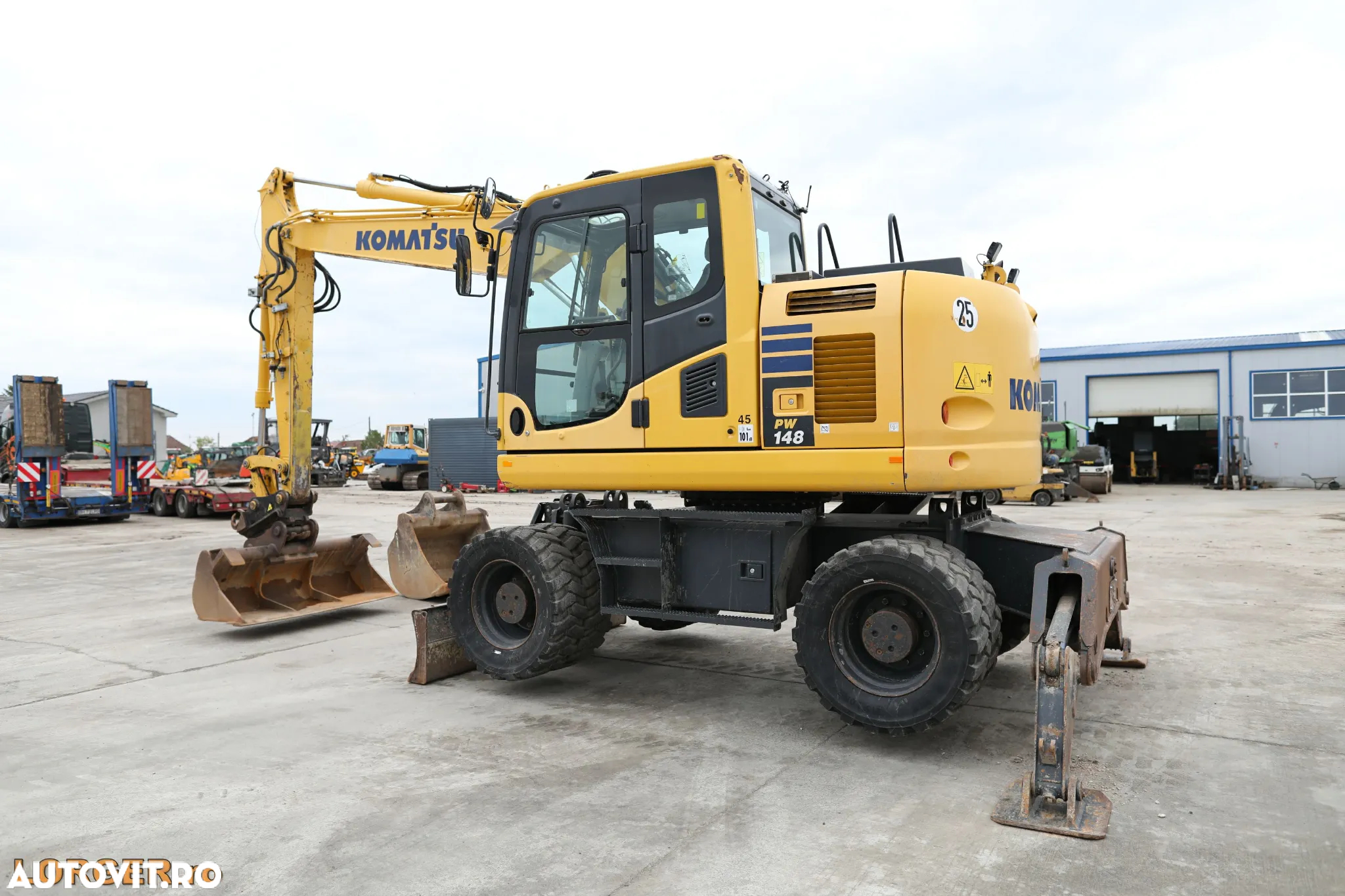 Komatsu PW148-10 - 6