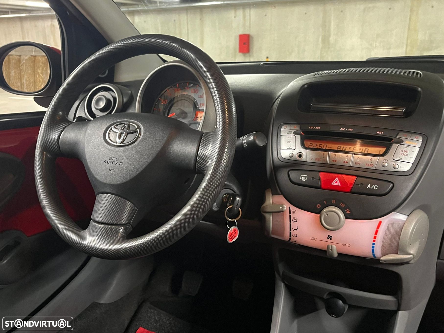 Toyota Aygo 1.0 + AC - 10