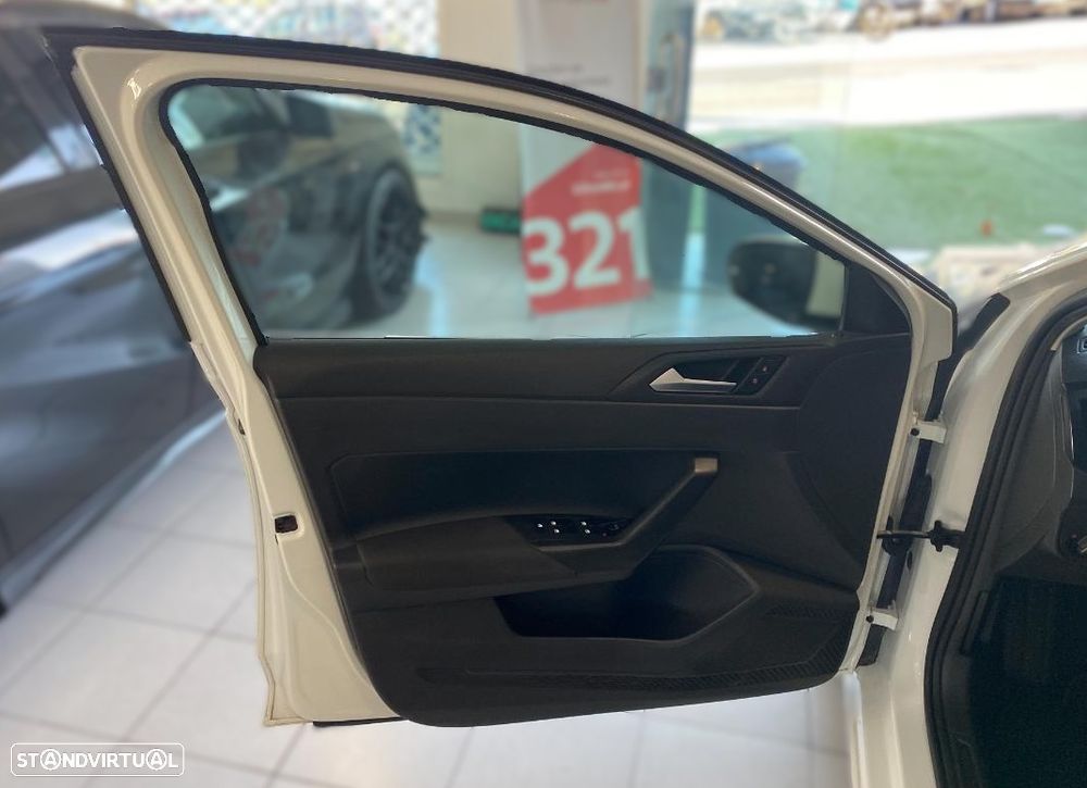 VW Polo 1.0 Confortline - 10