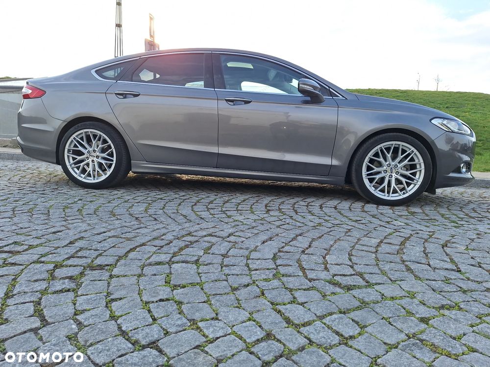 Ford Fusion 2.0 EcoBoost Titanium - 3