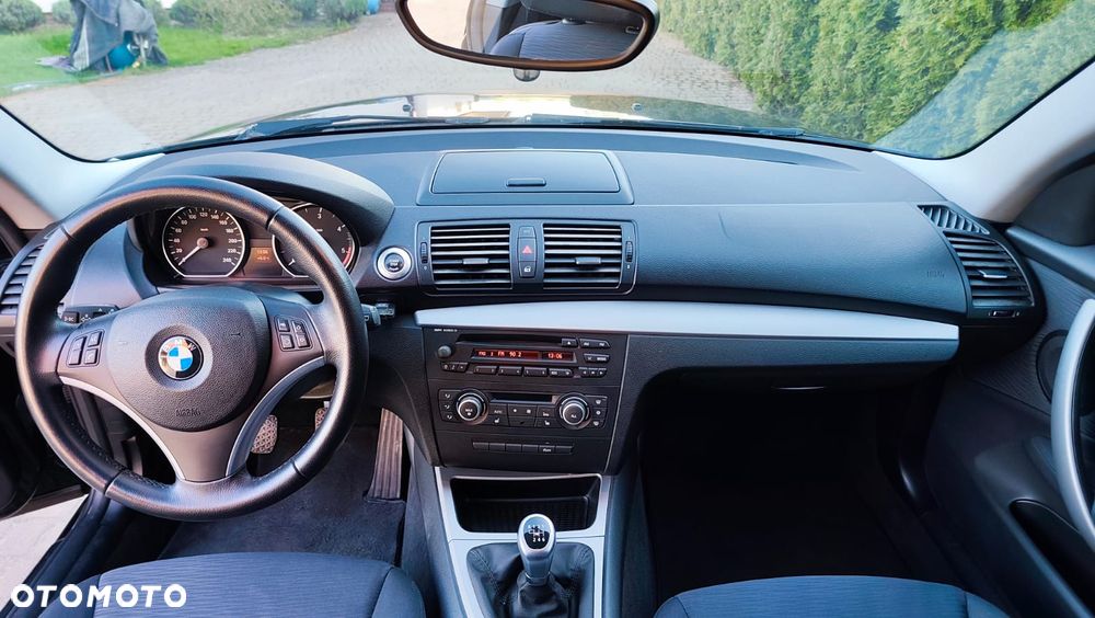 BMW Seria 1 116d DPF Edition Sport - 12