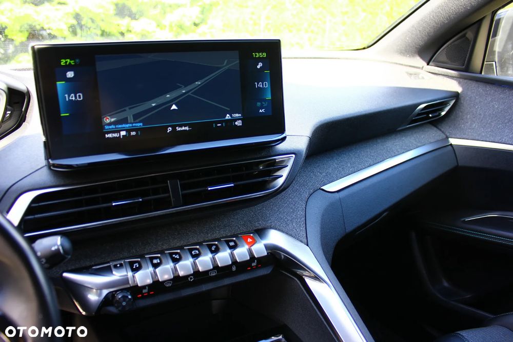 Peugeot 3008 225 e-EAT8 Allure - 29