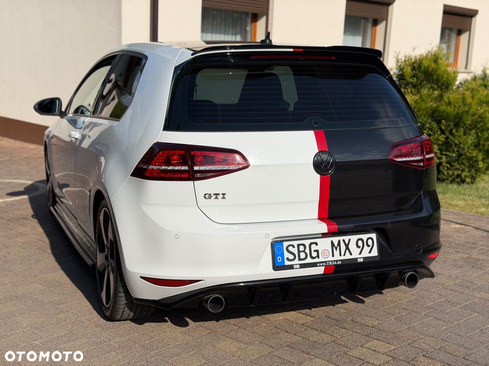 Volkswagen Golf GTI BlueMotion Technology - 12