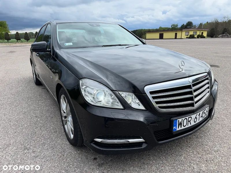 Mercedes-Benz Klasa E 220 CDI BlueEff Avantgarde - 1