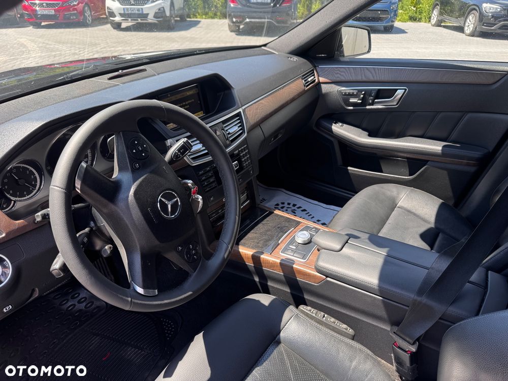 Mercedes-Benz Klasa E 250 CDI DPF BlueEFFICIENCY Automatik Avantgarde - 9