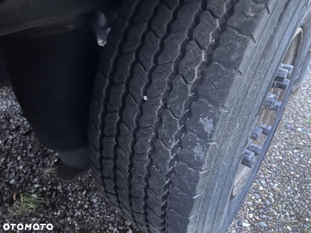 Schmitz Cargobull SKO 24/L Opony 70-80% - 16