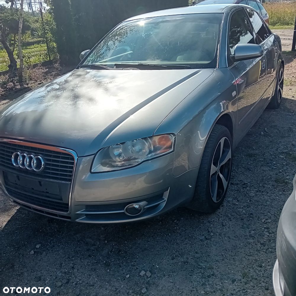 Audi A4 Limousine - 2