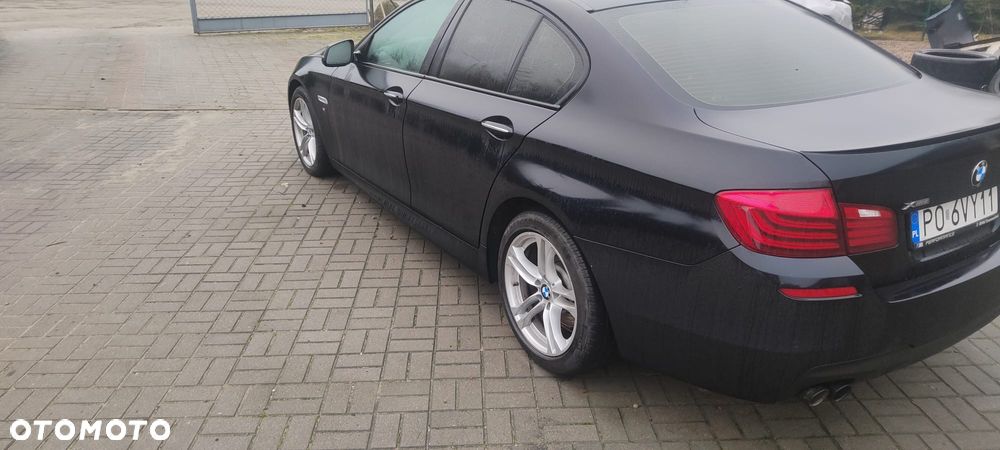 BMW Seria 5 525d xDrive - 3