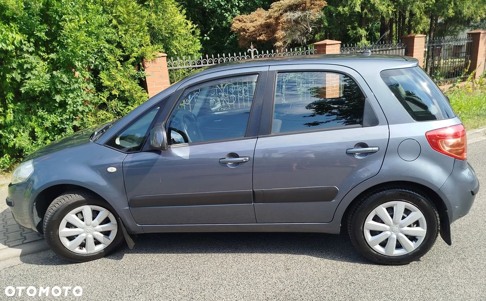 Suzuki SX4 1.6 GLX / Comfort - 2