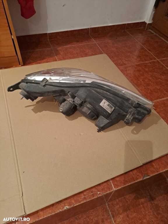 Far stanga Peugeot 607 original Europa - 2