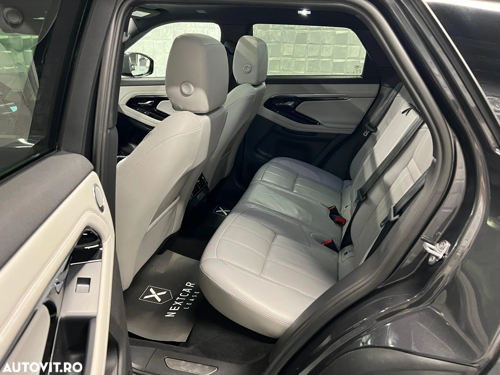 Land Rover Range Rover Evoque 1.5 P300 PHEV SE - 12
