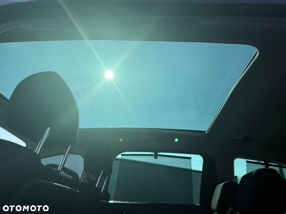 Peugeot 5008 2.0 HDi Allure 7os - 17