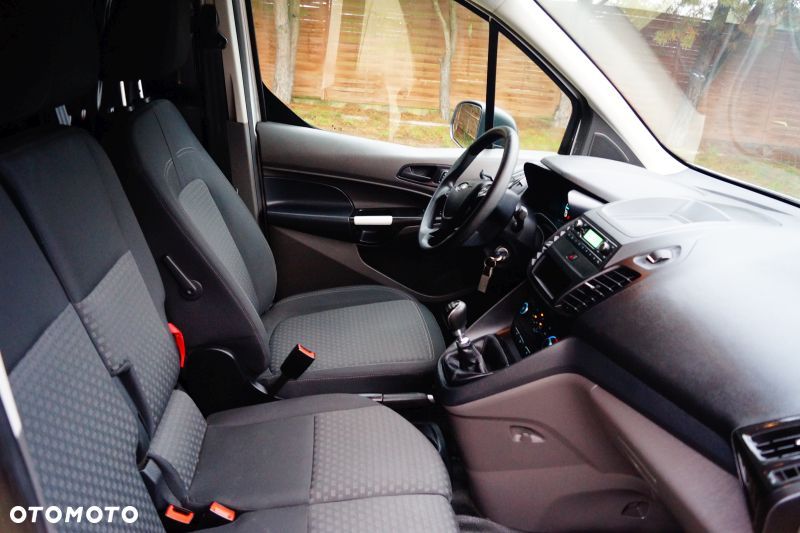 Ford Transit Connect - 13