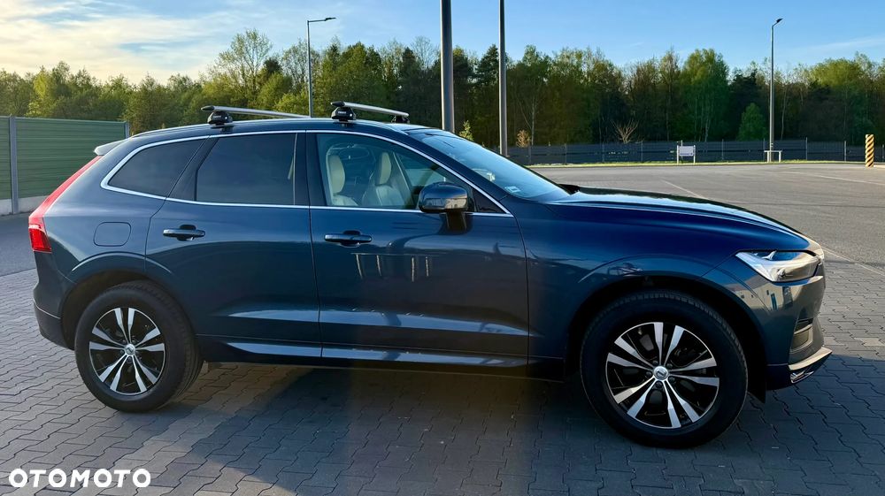 Volvo XC 60 B5 B AWD Momentum Pro - 8