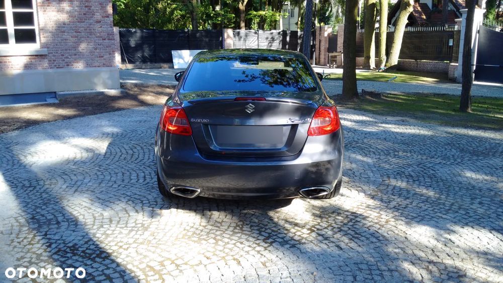 Suzuki Kizashi 2.4 Sport - 2