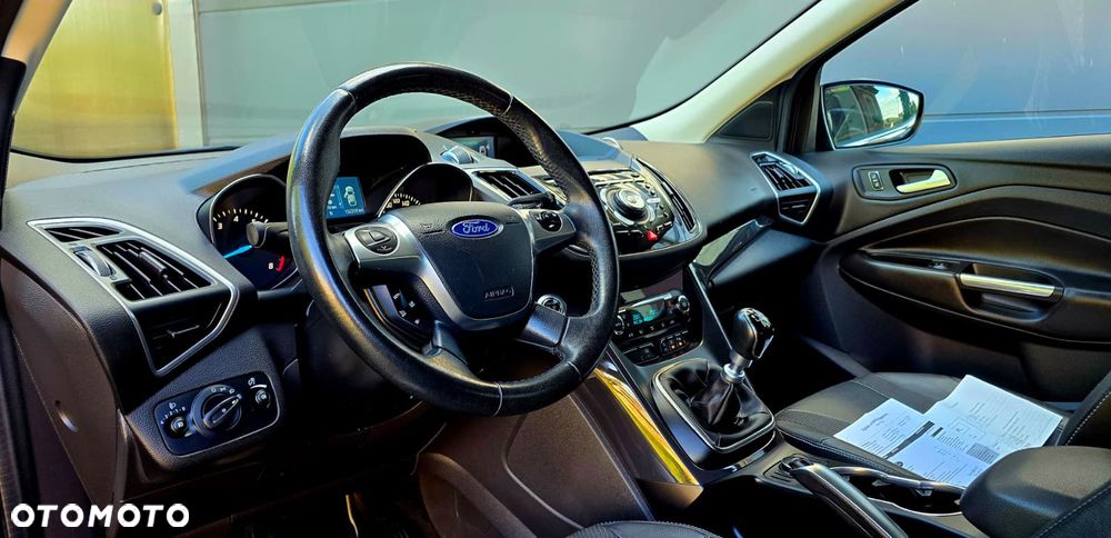Ford Kuga - 31