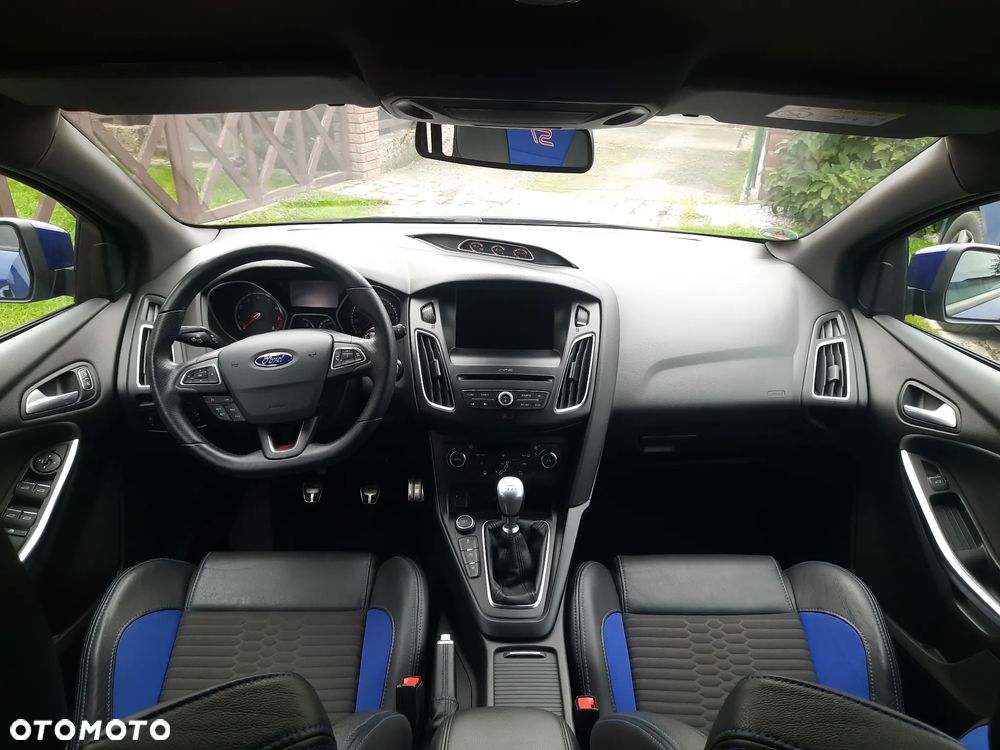 Ford Focus ST - 6