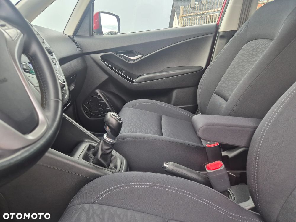 Hyundai ix20 1.4 Trend - 17