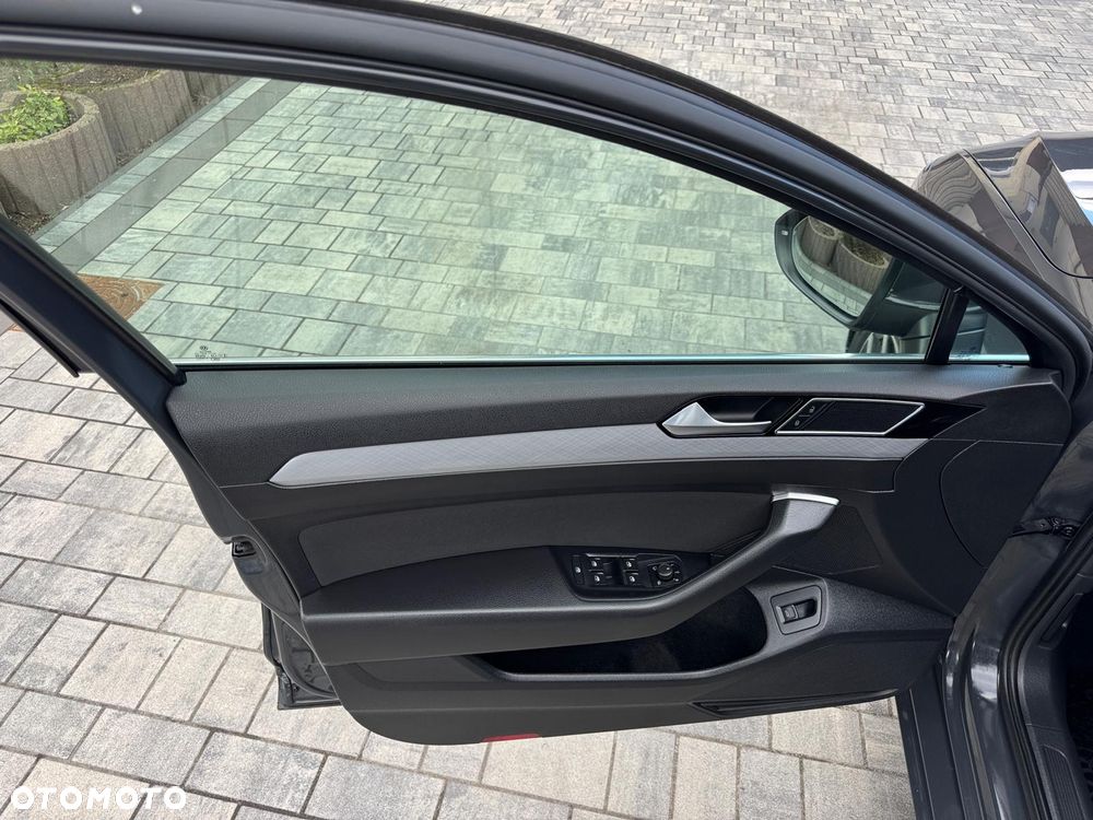 Volkswagen Passat 2.0 TDI EVO Business DSG - 10