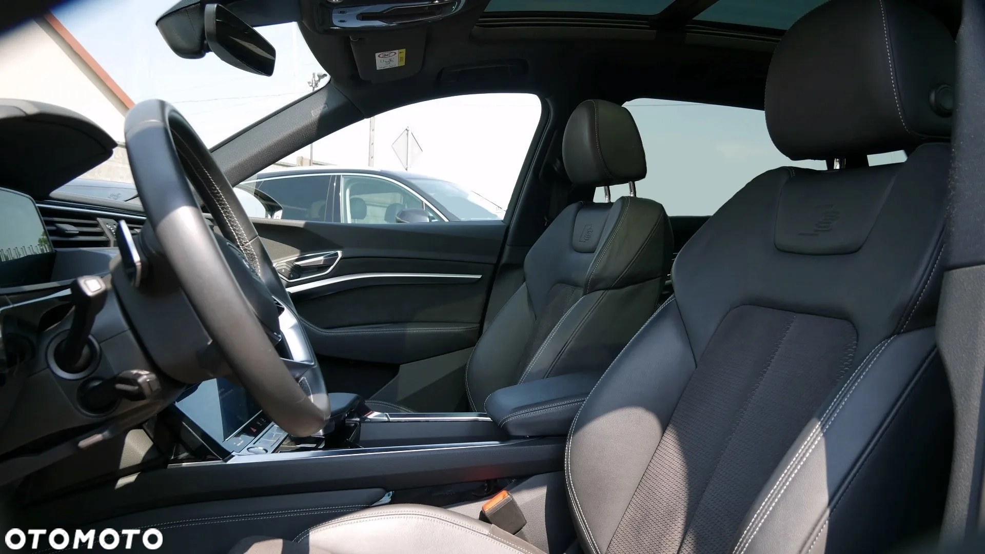 Audi e-tron 50 quattro S line - 12
