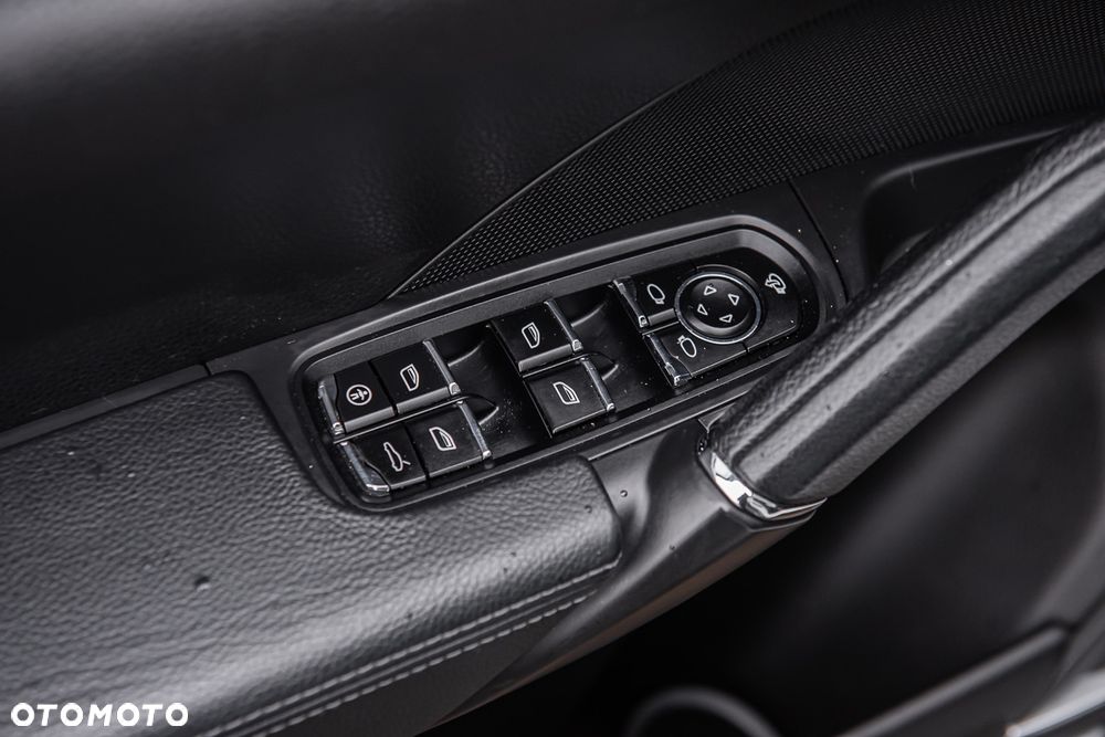 Porsche Cayenne Platinum Edition - 16