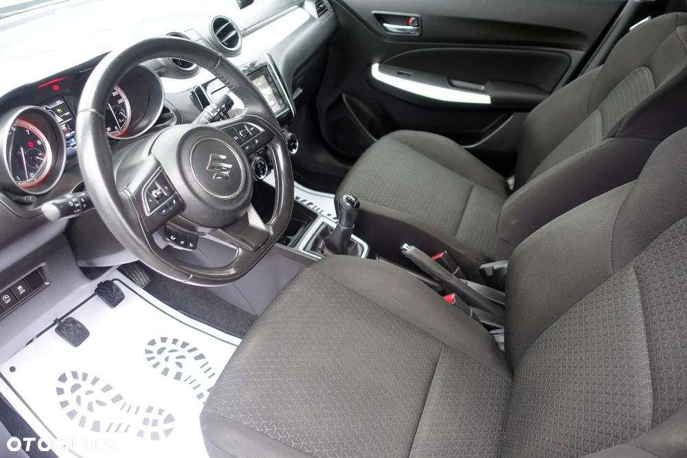 Suzuki Swift 1.2 Dualjet Hybrid Allgrip Comfort - 12