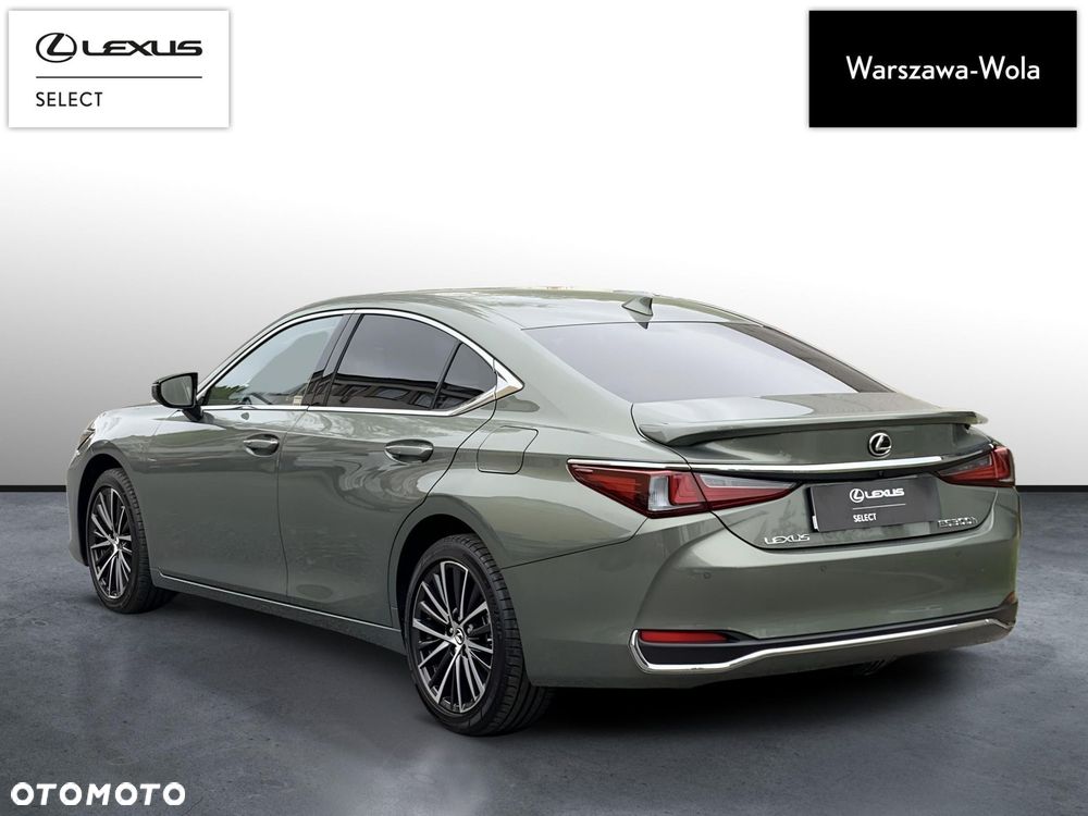 Lexus ES 300h Business Edition - 5