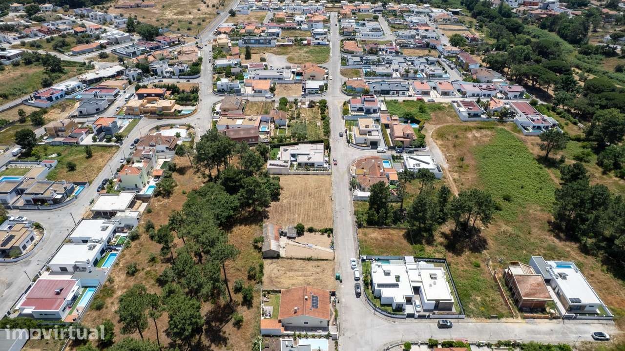Terreno Urbano em Azeitão - Projeto para Moradia Térrea Unifamiliar - Grande imagem: 4/11