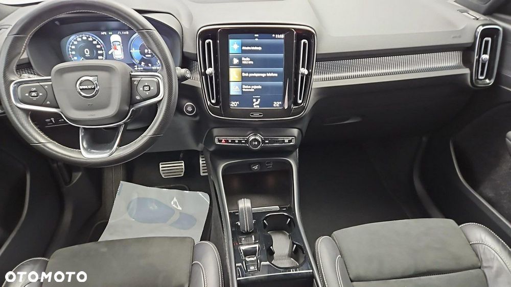 Volvo XC 40 T5 Plug-In Hybrid R-Design - 12