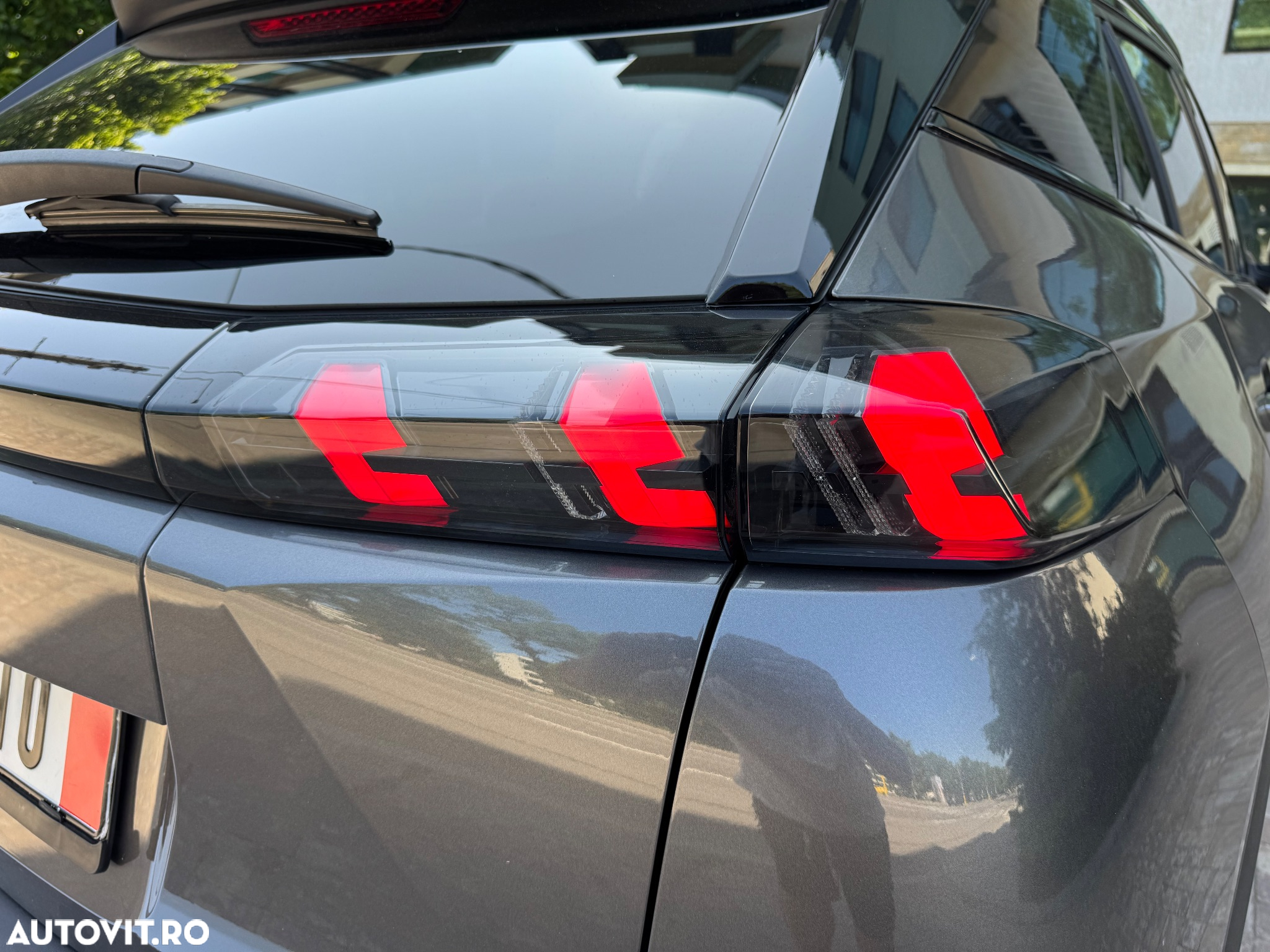 Peugeot 2008 PureTech 130 EAT8 GT - 30