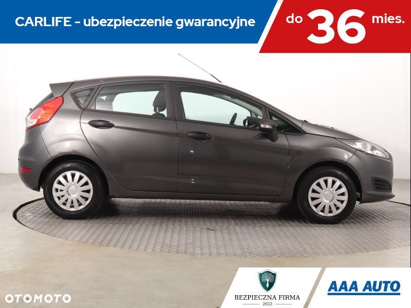 Ford Fiesta - 8