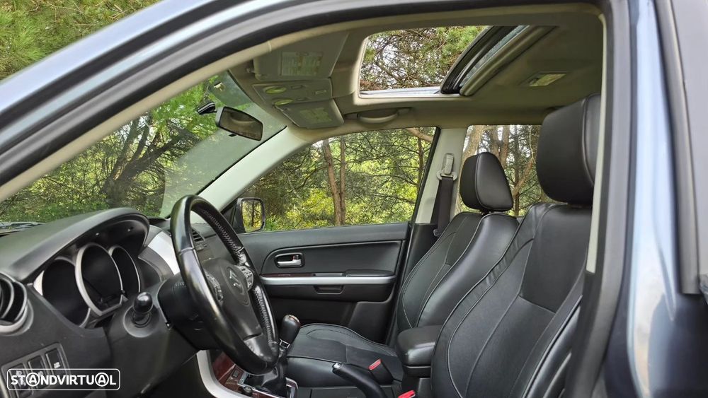 Suzuki Grand Vitara 1.9 DDiS X-Premium - 14
