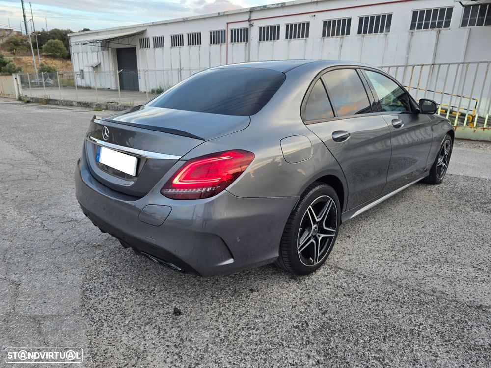 Mercedes-Benz C 300 de AMG Line - 3
