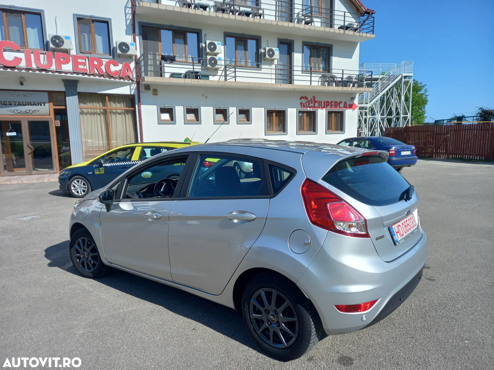Ford Fiesta 1.0 EcoBoost S&S ACTIVE - 2