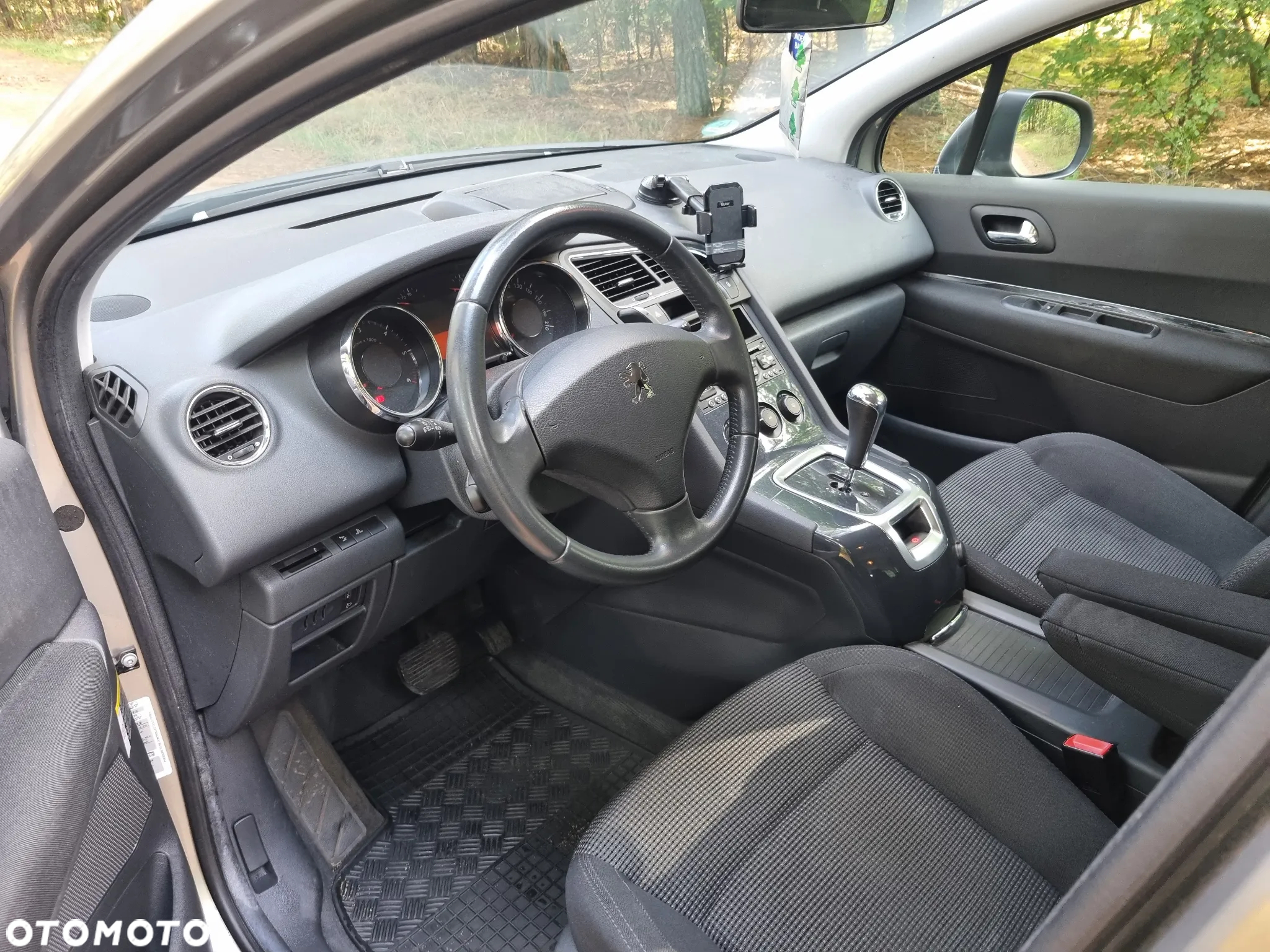 Peugeot 5008 - 9