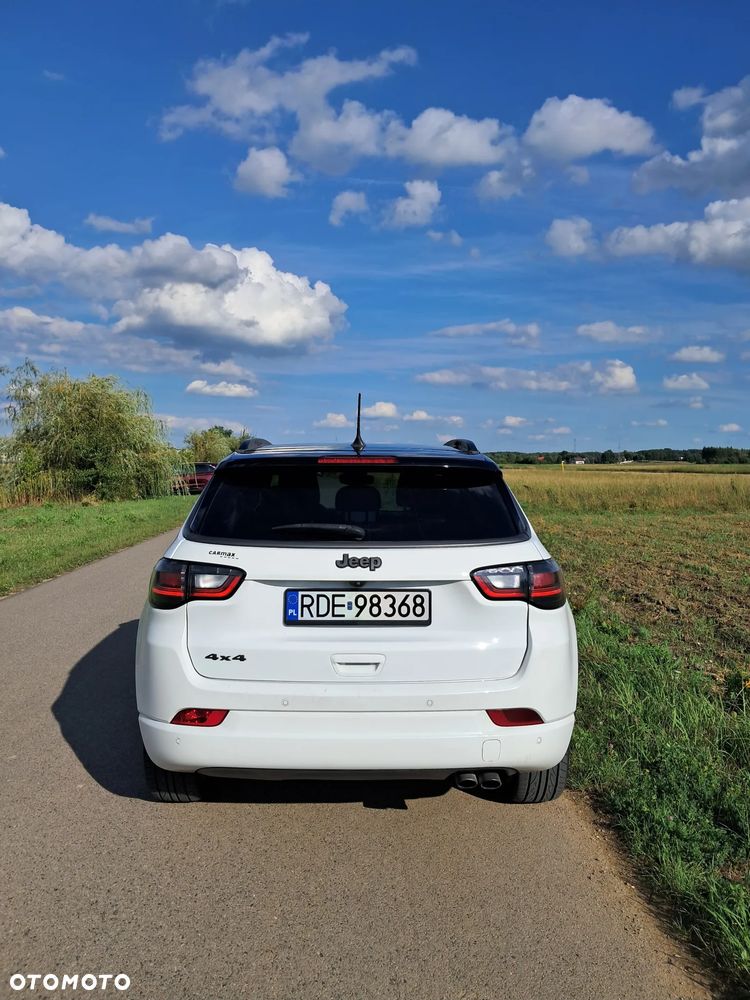 Jeep Compass - 34