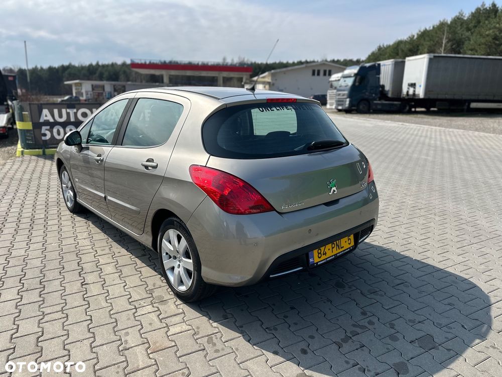 Peugeot 308 120 VTi Millesim 200 - 39