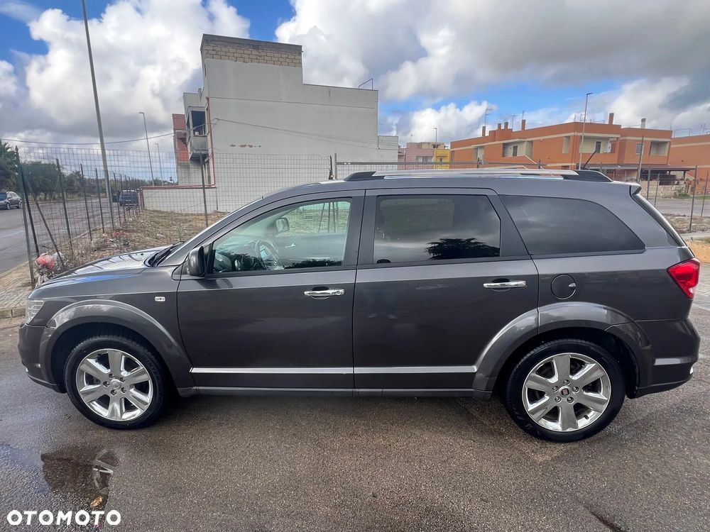 Fiat Freemont 2.0 Multijet Lounge AWD - 3