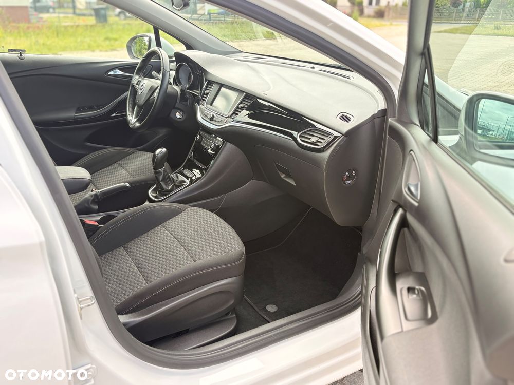 Opel Astra 1.6 CDTI Dynamic S&S - 13