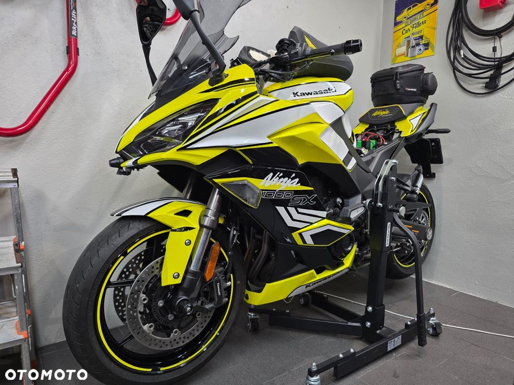 Kawasaki Ninja 1000 SX - 21