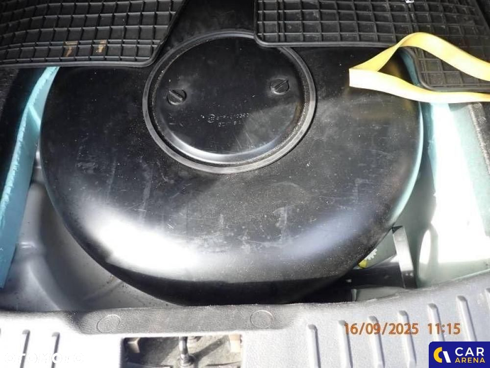 Ford Focus 1.6 Trend - 25