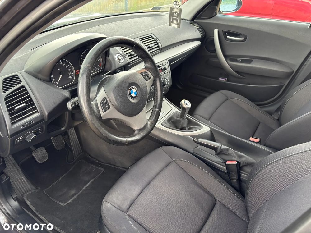 BMW Seria 1 116i - 12