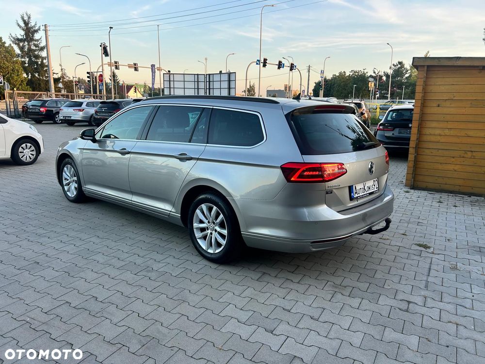 Volkswagen Passat - 13