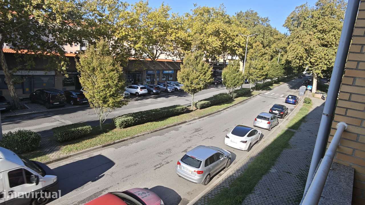 Arrendo T3 Centro de Arcozelo Vila Nova de Gaia Avenida João Paulo II - Grande imagem: 2/31