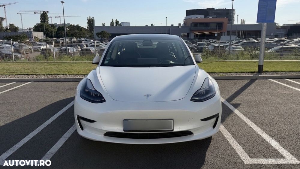 Tesla Model 3 Long Range - 13